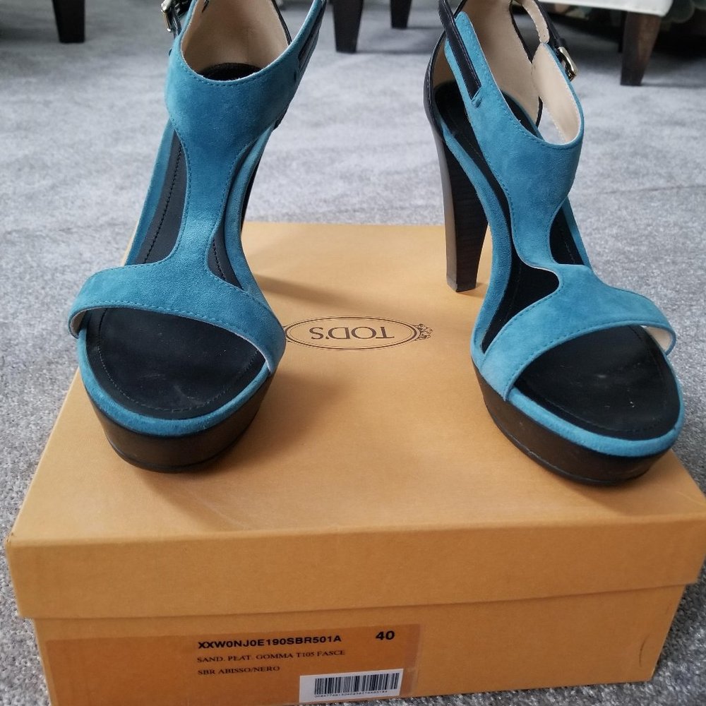 TODDS womens size 40 (9.5) blue suede sandles